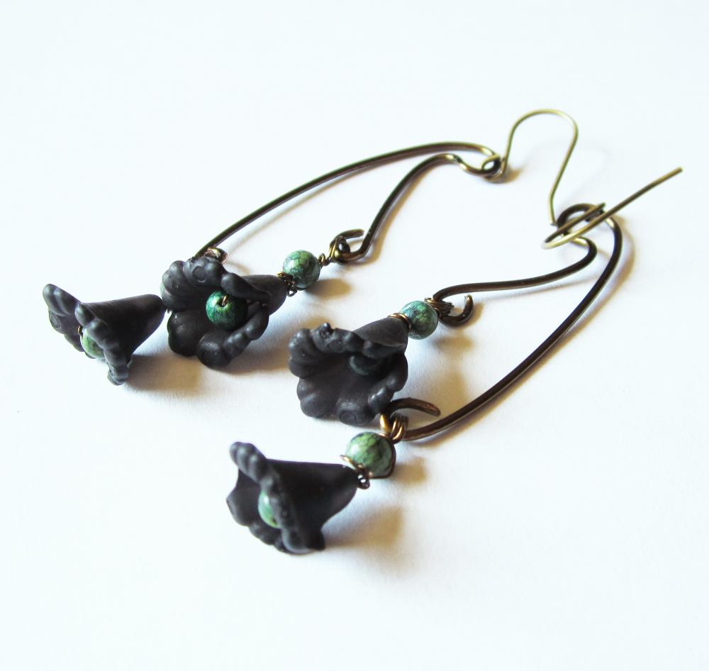 Boho Jewelry, Black Lucite Flowers Earrings With Green Turquoise Jasper Gemstones
